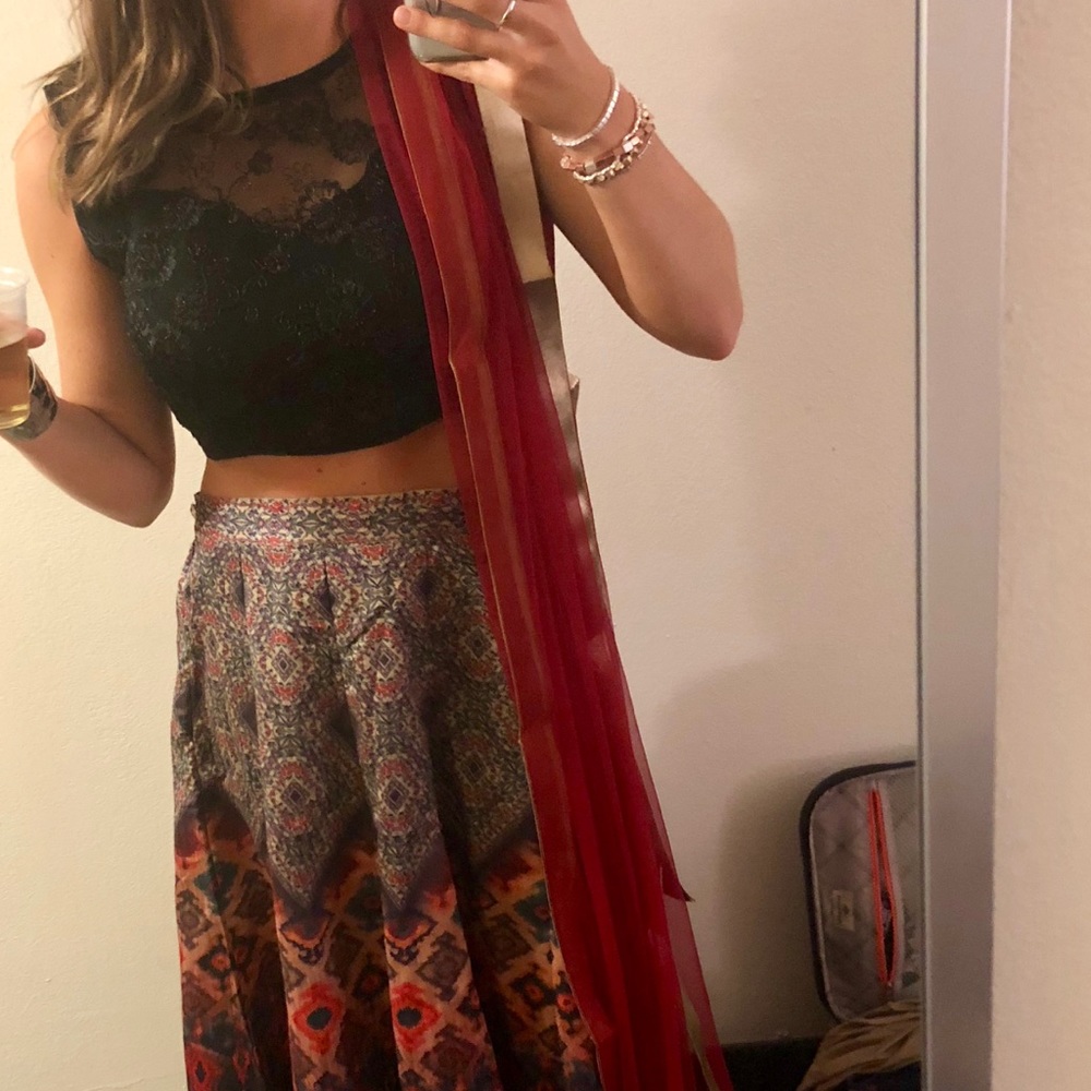 Modern lehenga.  Indian saree w/ choli and chunni